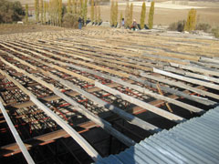 保護屋根仮設作業 2013秋 (4)
