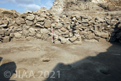Fig. 10: E8/d8第II-4建築層R133: W353 ［クリックで拡大］