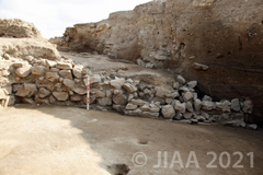 Fig. 11: E8/d8第II-4建築層R133: W354［クリックで拡大］